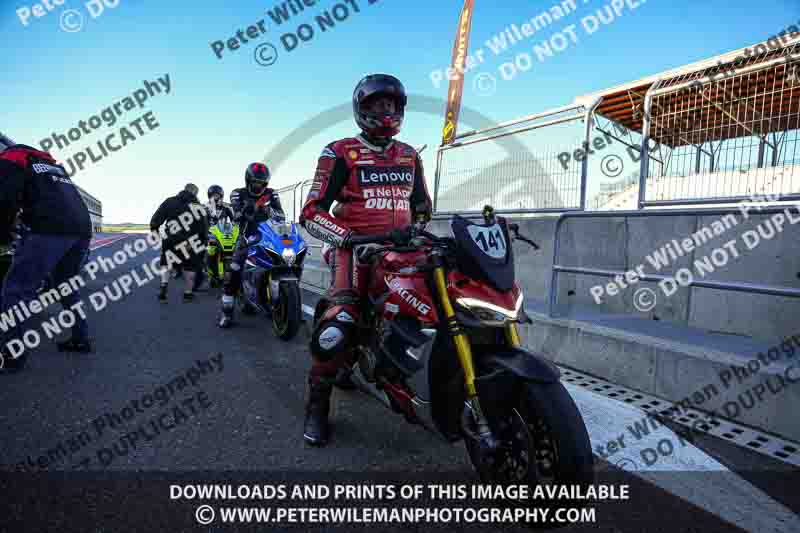 cadwell no limits trackday;cadwell park;cadwell park photographs;cadwell trackday photographs;enduro digital images;event digital images;eventdigitalimages;navarra;no limits trackdays;peter wileman photography;racing digital images;trackday digital images;trackday photos